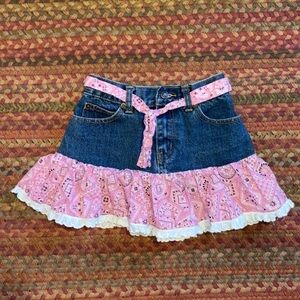 VTG KIDDIE CORRAL WESTERN PINK BANDANA RUFFLE DENIM SKIRT